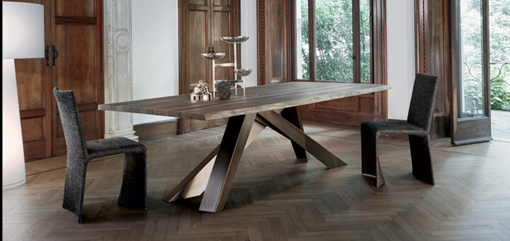 Tavolo Bonaldo Big Table con piano in legno scuro dai toni del noce