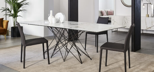 tavolo allungabile con piano in ceramica effetto marmo